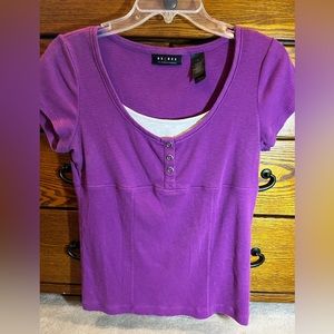 Axcess Liz Claiborne short sleeve top.